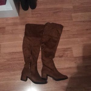 NEVER WORN Brown over the knee boots